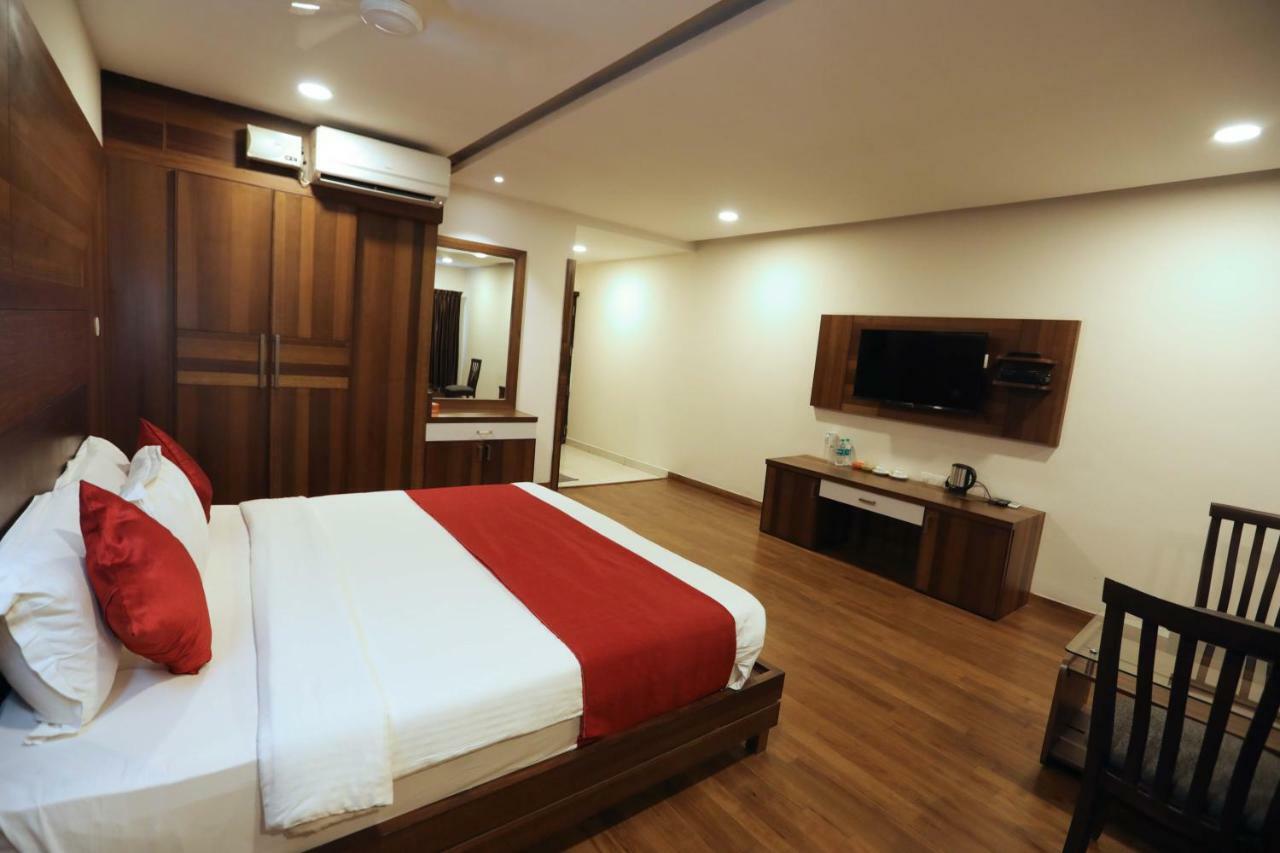 Traders Hotel - Kankanady, Mangalore Dış mekan fotoğraf